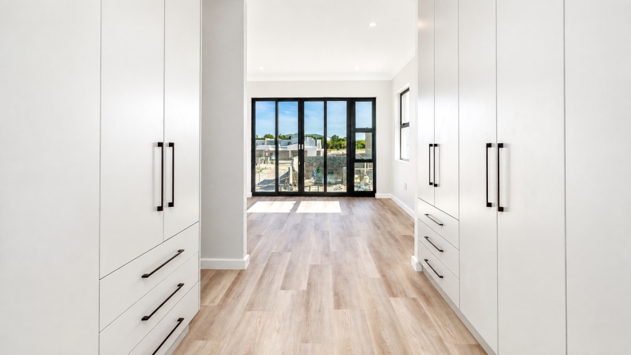 4 Bedroom Property for Sale in Sandown Western Cape